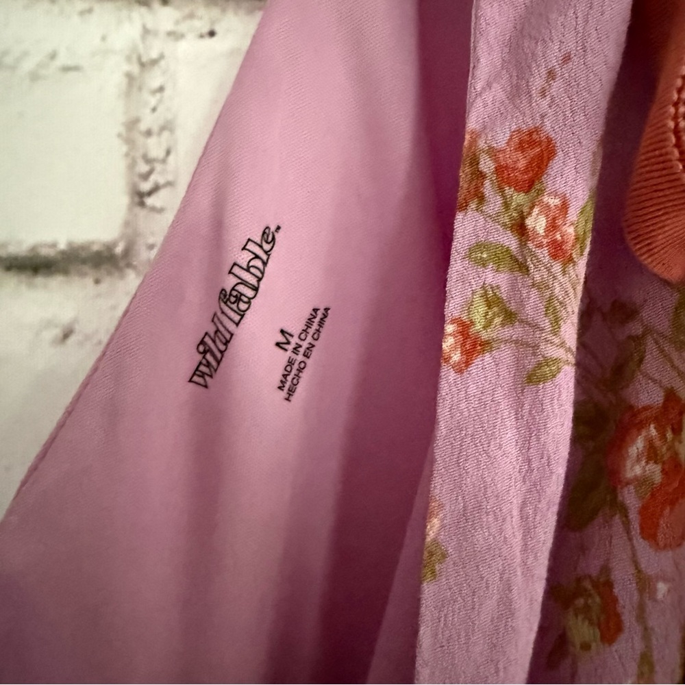 Floral‎ Purple Pink Dress with Red Accents - Picture 5 of 5